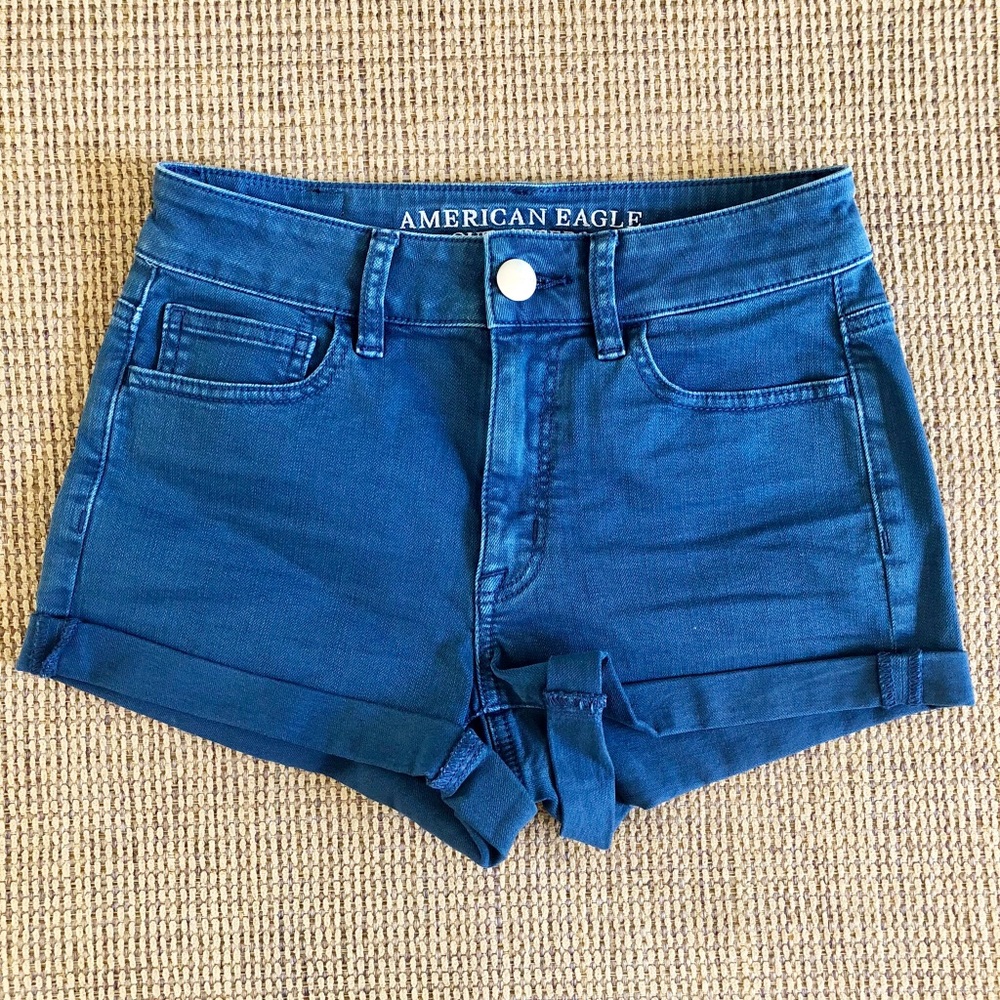 American Eagle Hi-Rise Shortie 💙